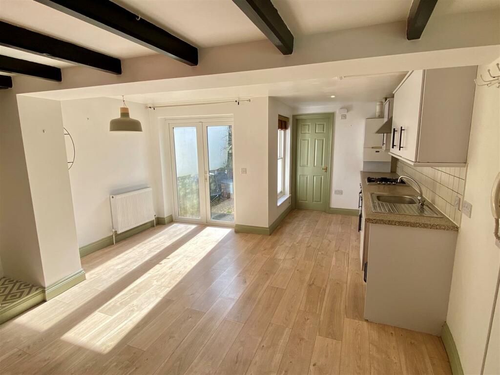 4 Briar Mews Living Area