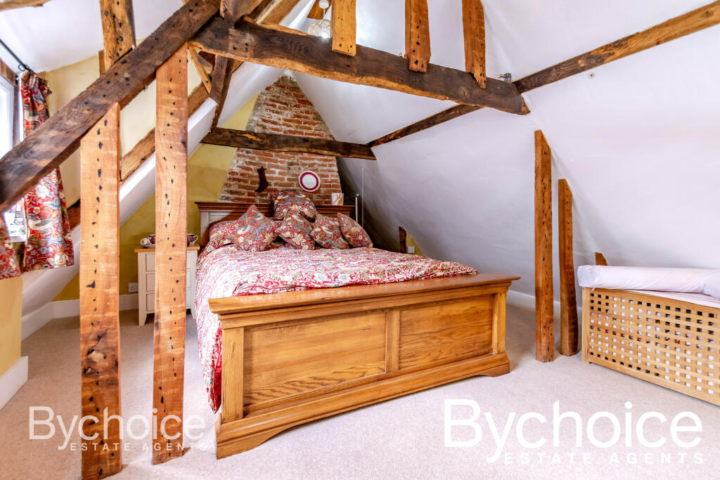 Plough Cottage (Mezzanine Bedroom)