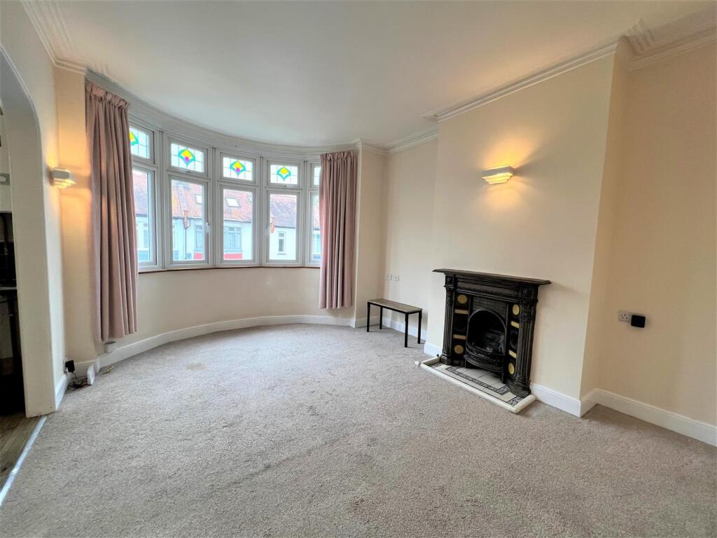 Living Room.jpg