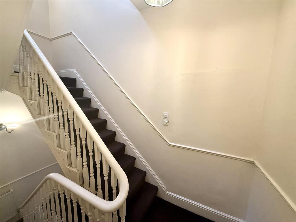 Communal Entrance &amp; Landing