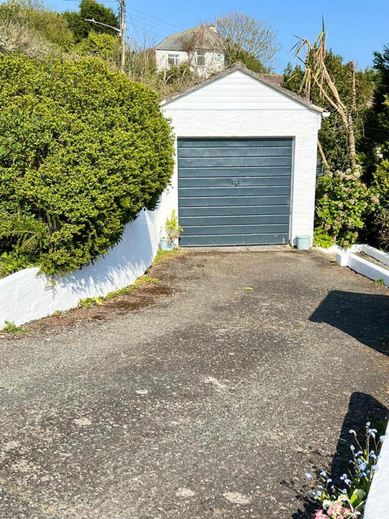 Single Garage