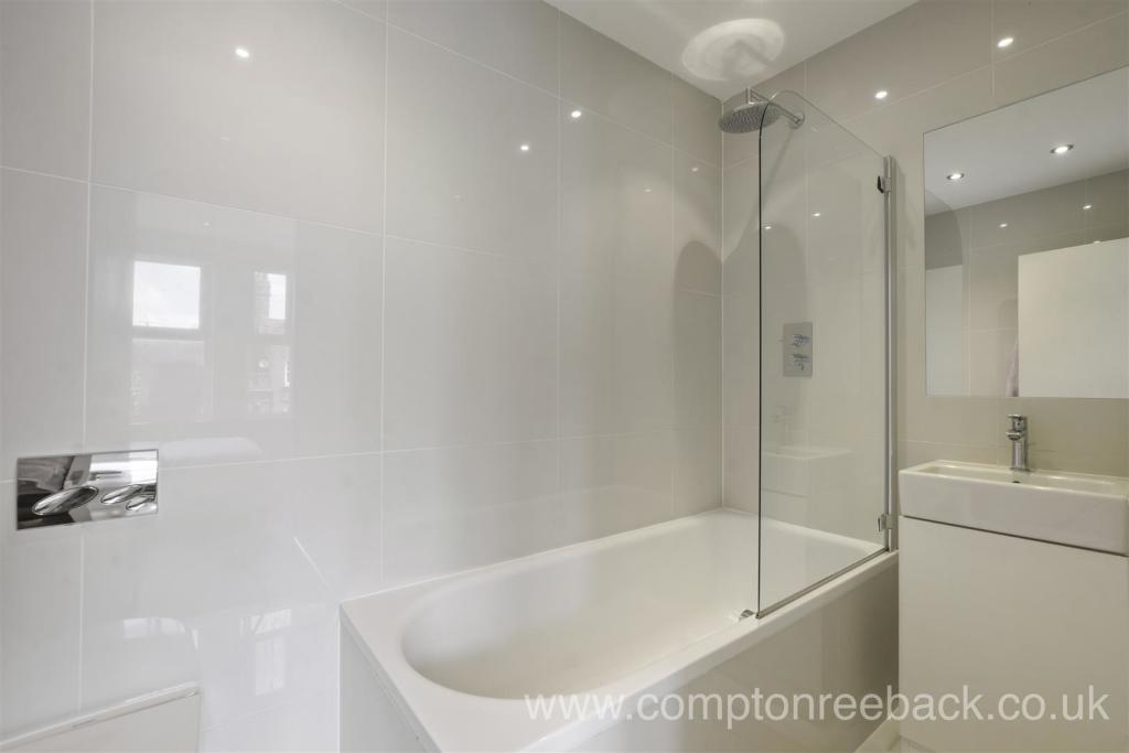 En Suite Bathroom