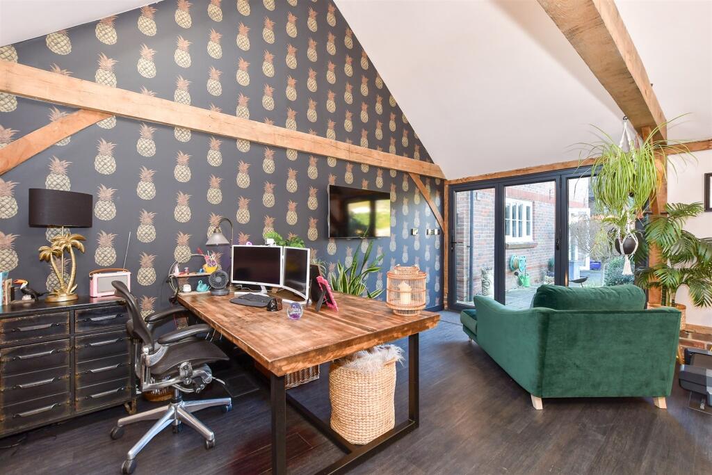 Workshop/Outbuildings