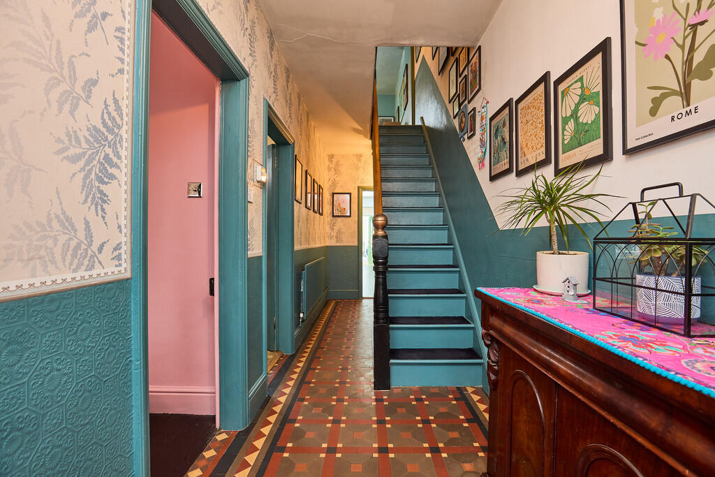 Edward Knight 202...