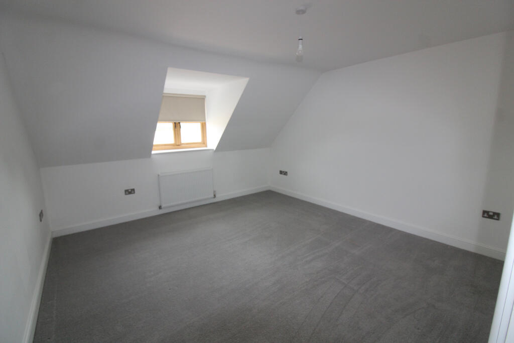 bedroom'3.JPG