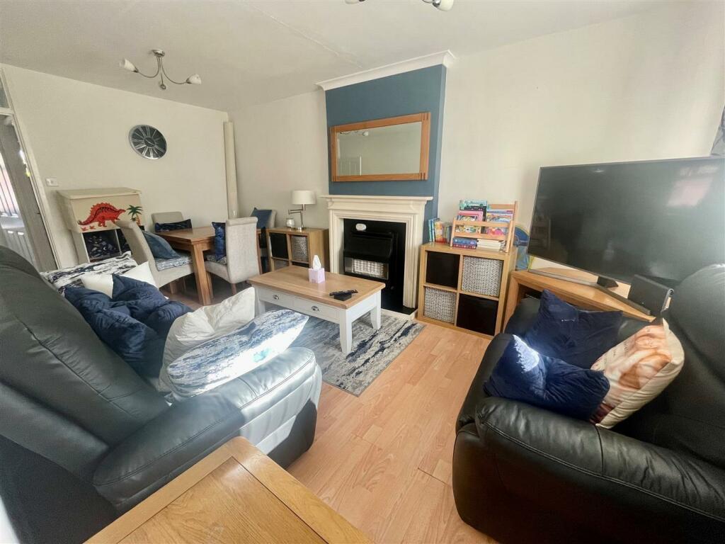 swallowfields living room 2.jpg