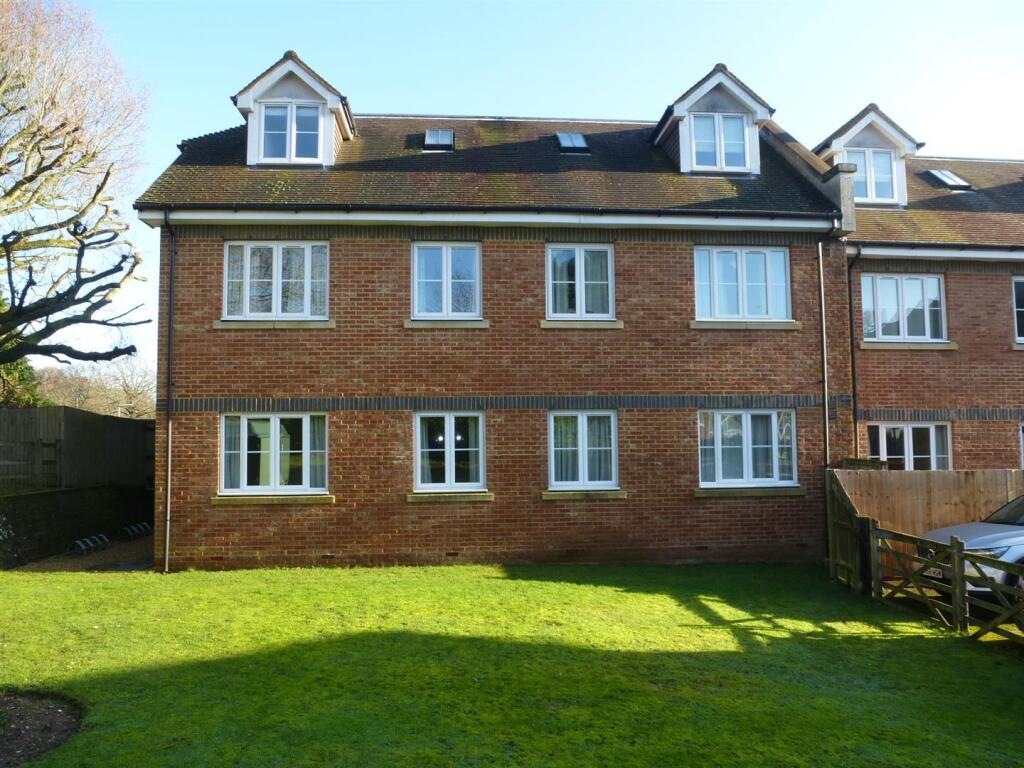 3 Brunel House - rear aspect.JPG