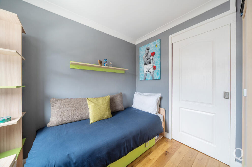 c4df54fb-20ef-430...