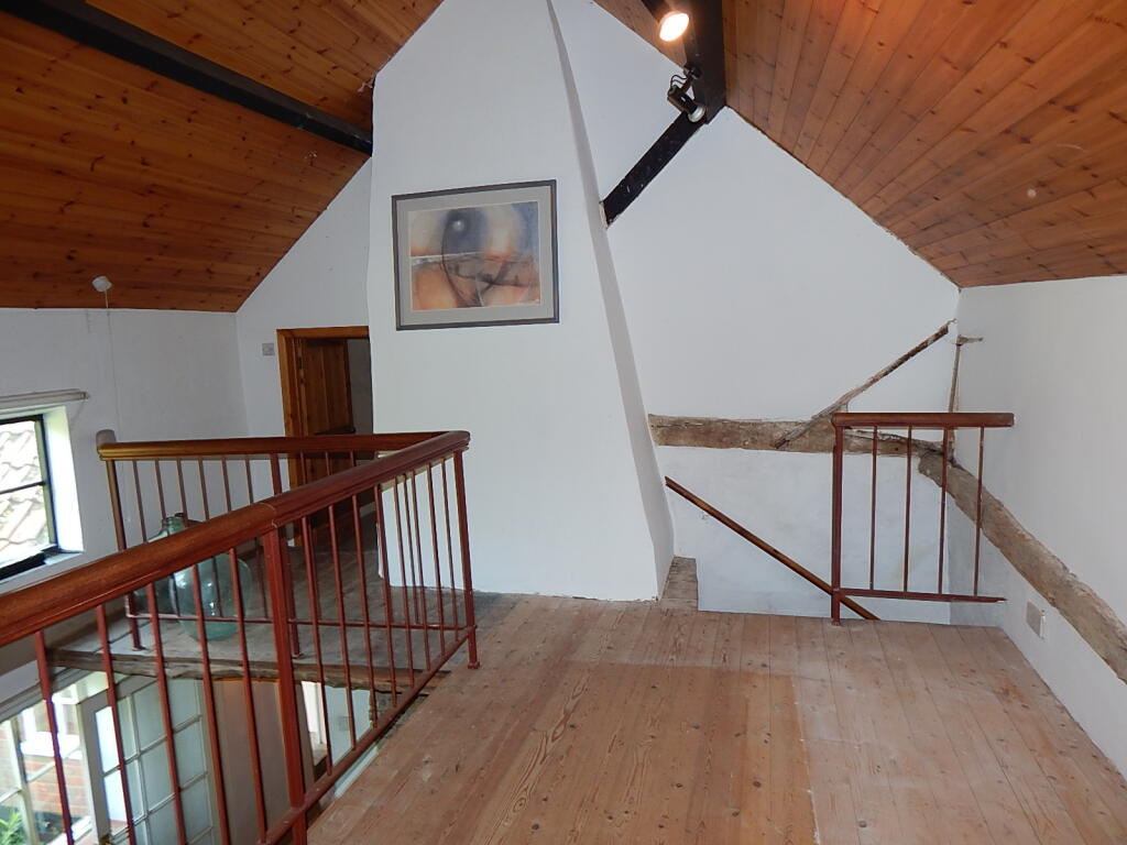 17 T202506101655.jpg
