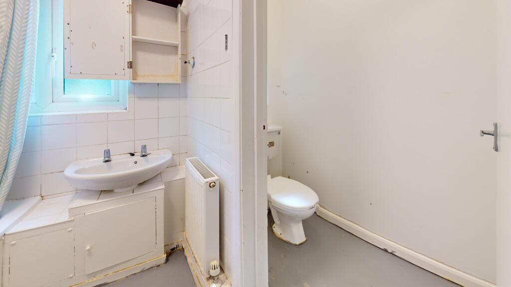 Flat A, 98 Lowden Road, Herne Hill, London, SE24 0BQ