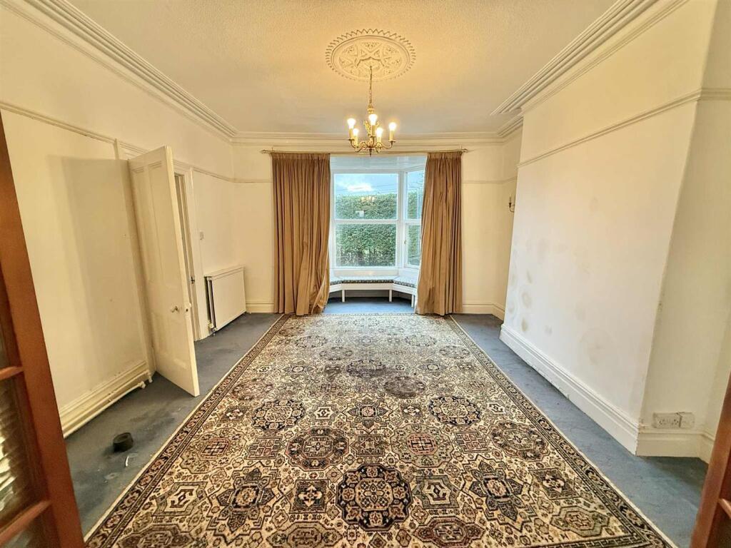 Reception Room-2.jpg