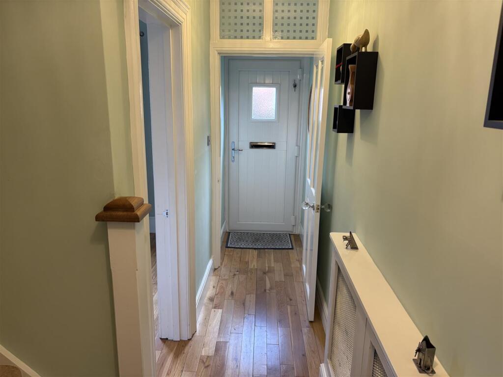 Hallway.jpg