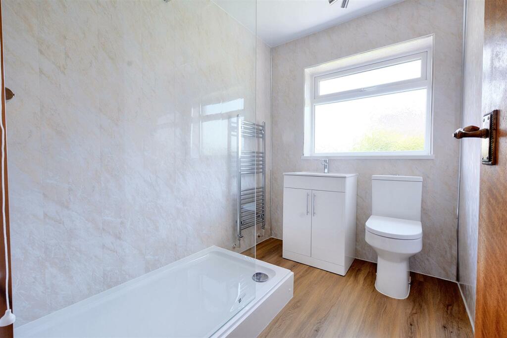 Shower Room.jpeg