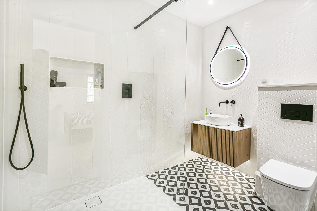 Ensuite
