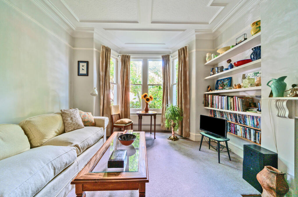 1350825-11-68beb2...