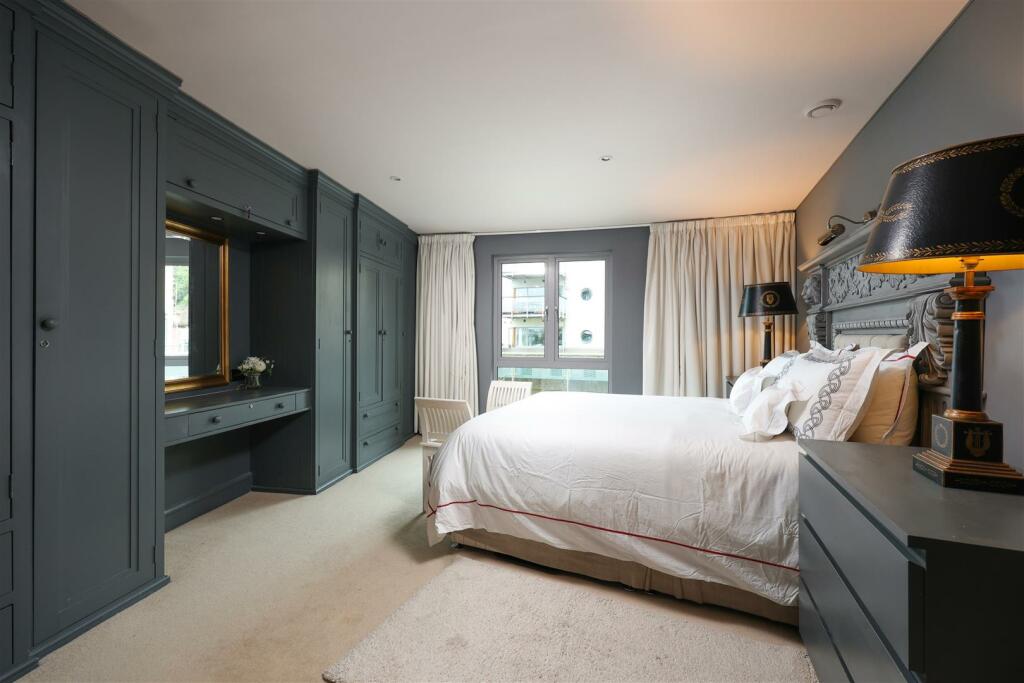 7 Capricorn Place 1.JPG