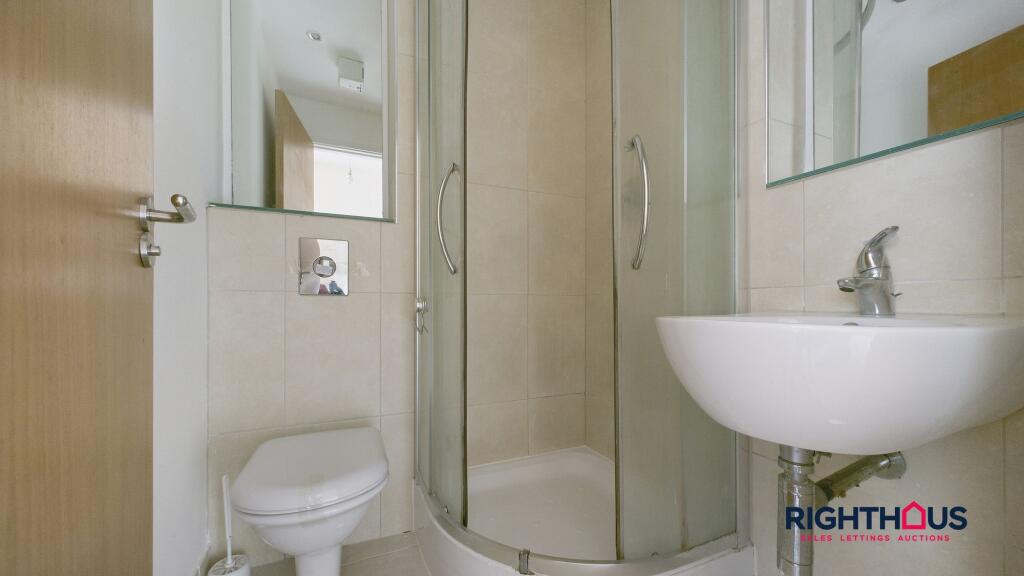 En Suite Shower Room