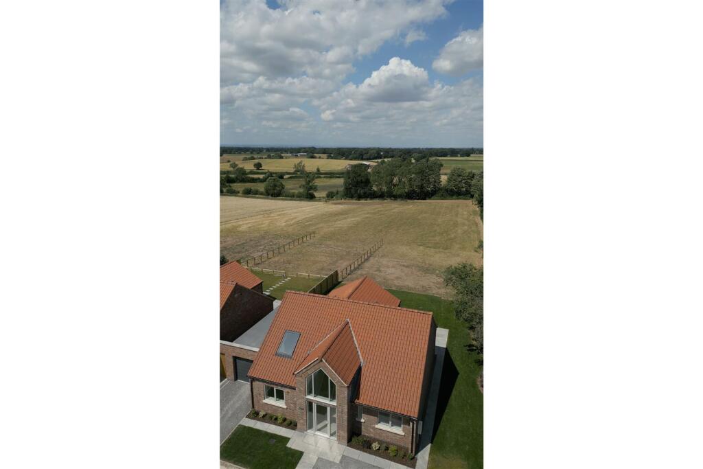 Hayrick House &amp; Land