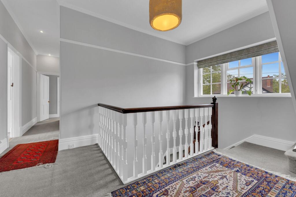 Landing (First Floor)