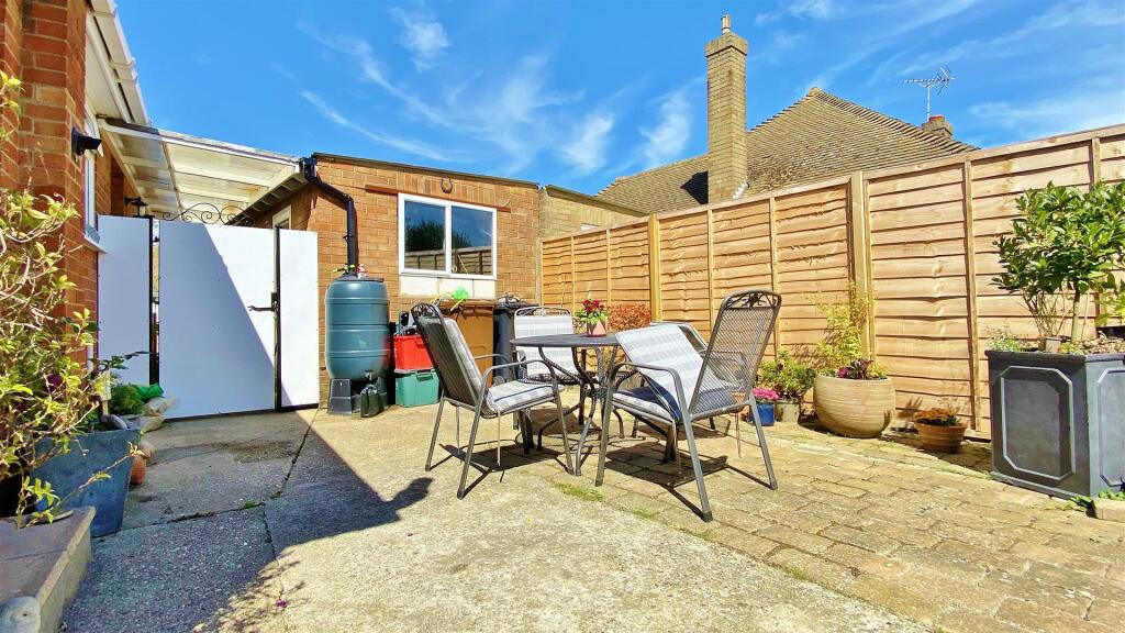 Outside - Rear