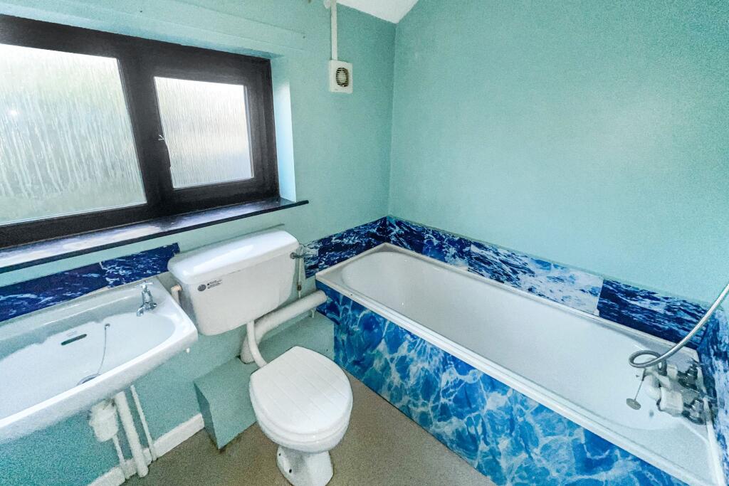 7 Grove Close, Totnes, Devon, TQ9 5EP