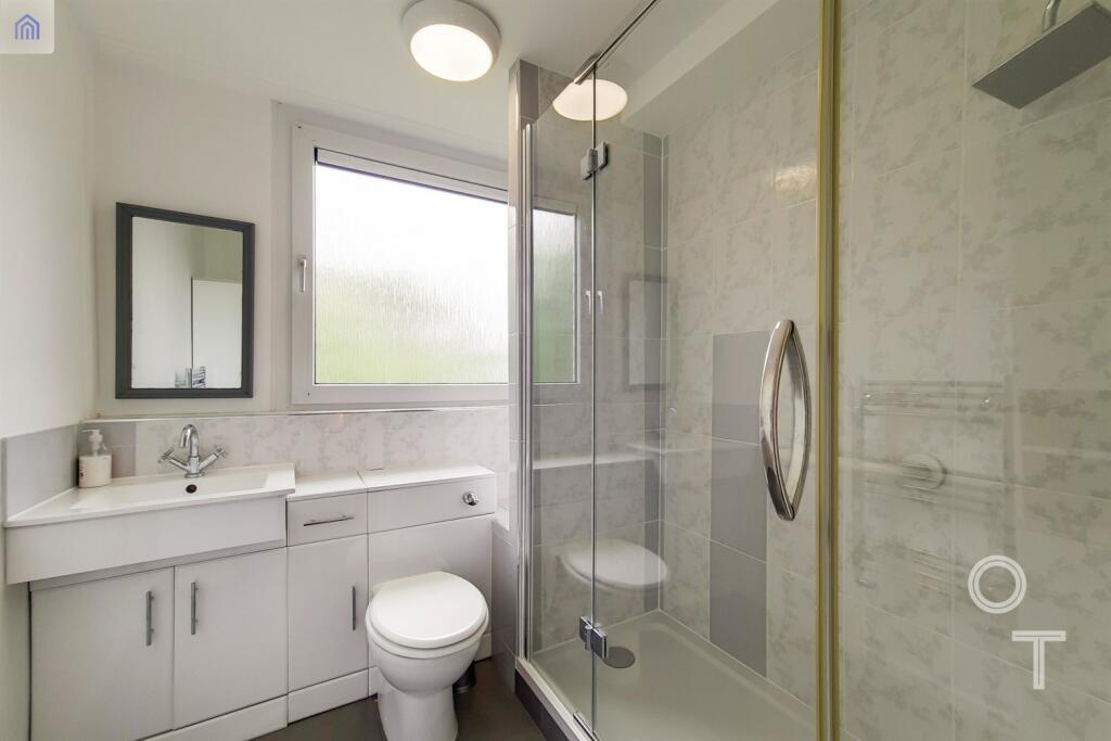 Shower+Room
