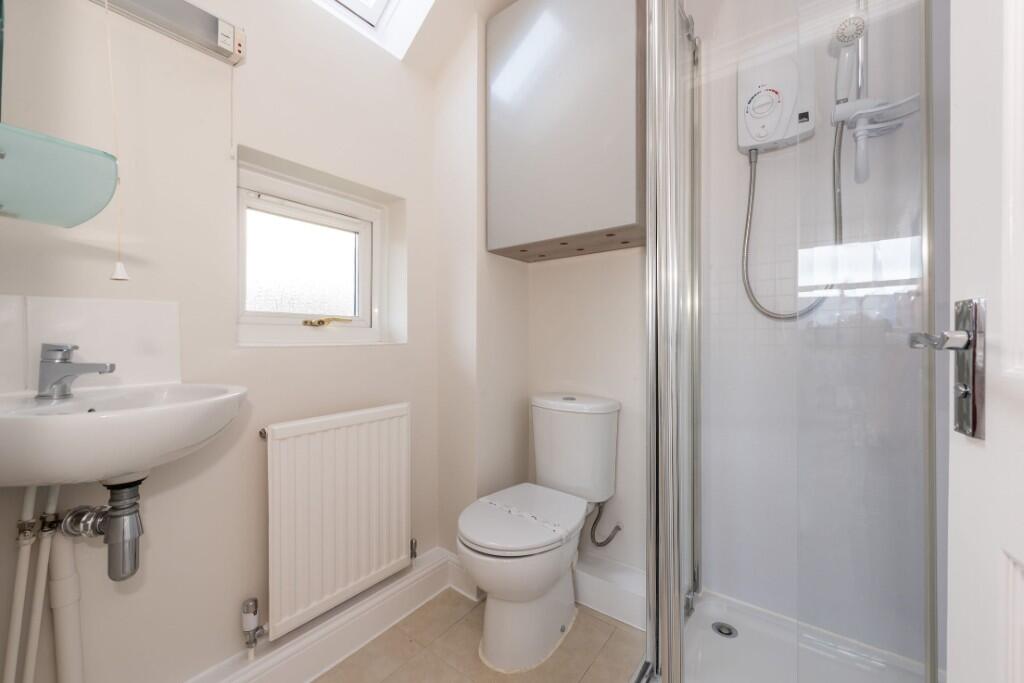 Ensuite shower
