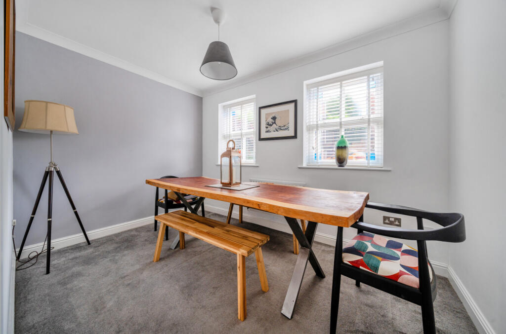 1313894-8-685ad05...