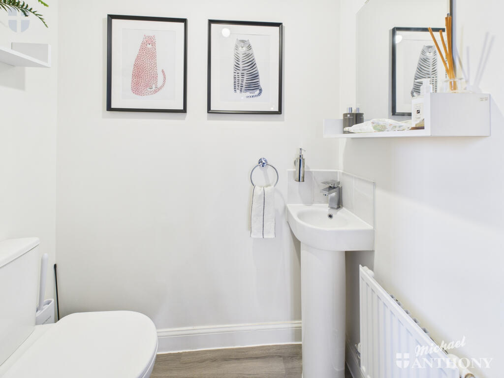 CAM03218G0-PR0783-STILL004