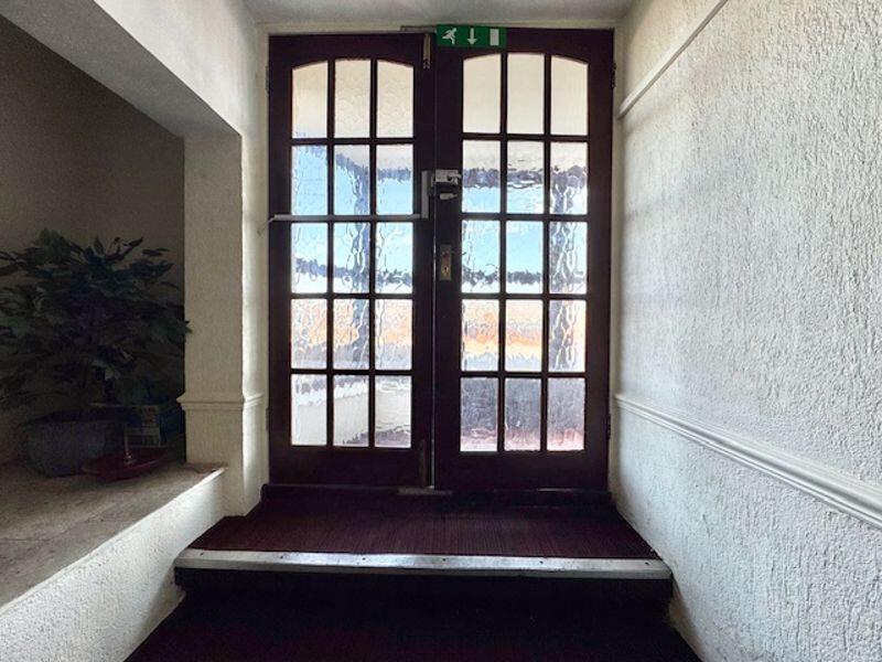 Communal entrance 
