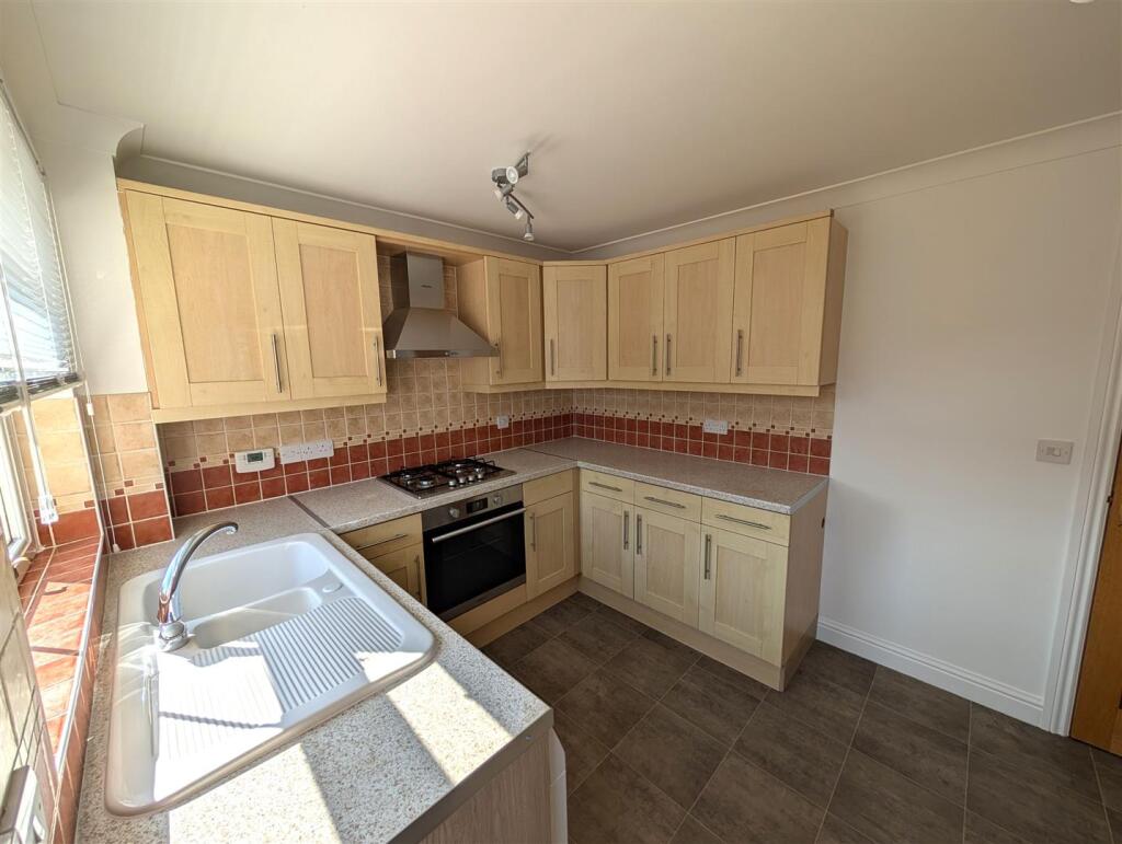 Kitchen 2