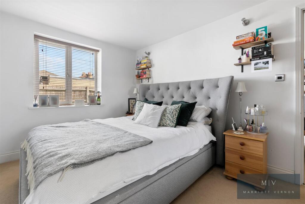 Flat 1, 1A, Bynes Road MV-6.jpg