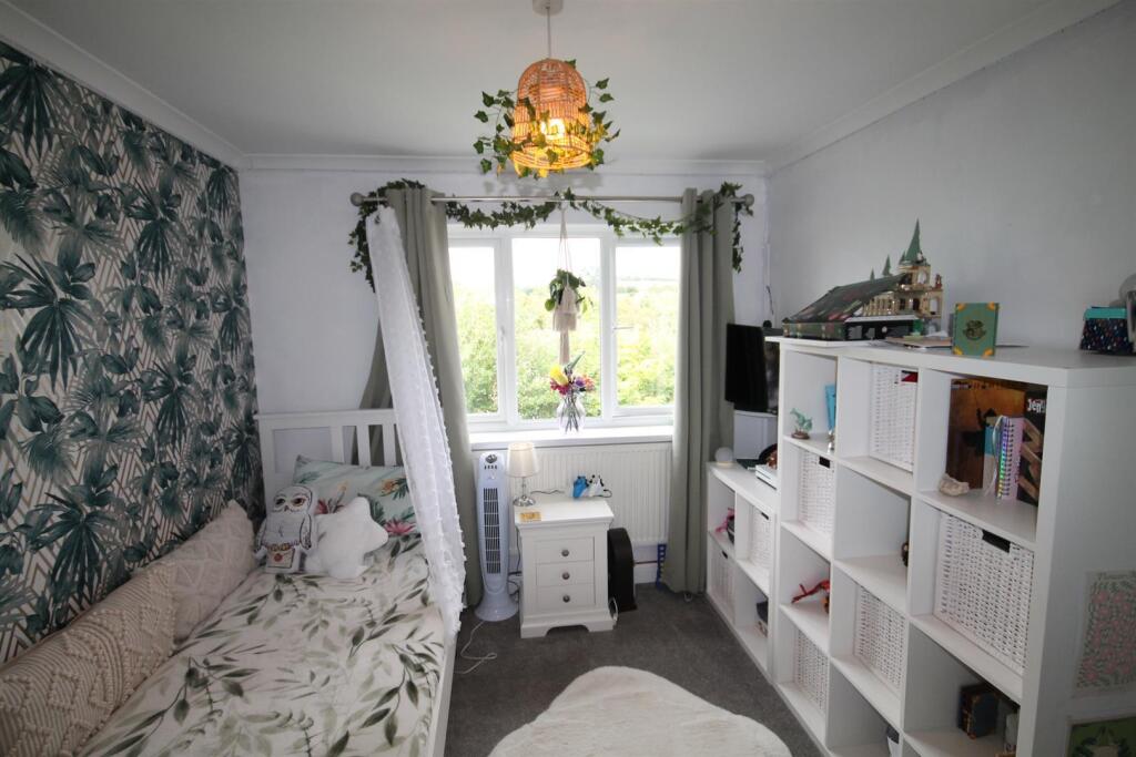 26.BEDROOM 3 (2).JPG