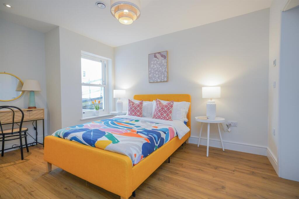 Cross Street (9).jpg