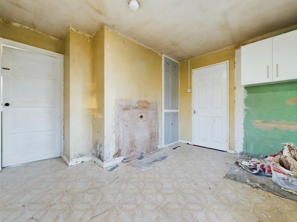 CAM04273G0-PR0037...