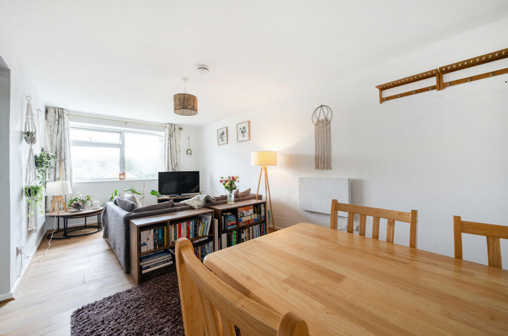 Sitting/Dining Room