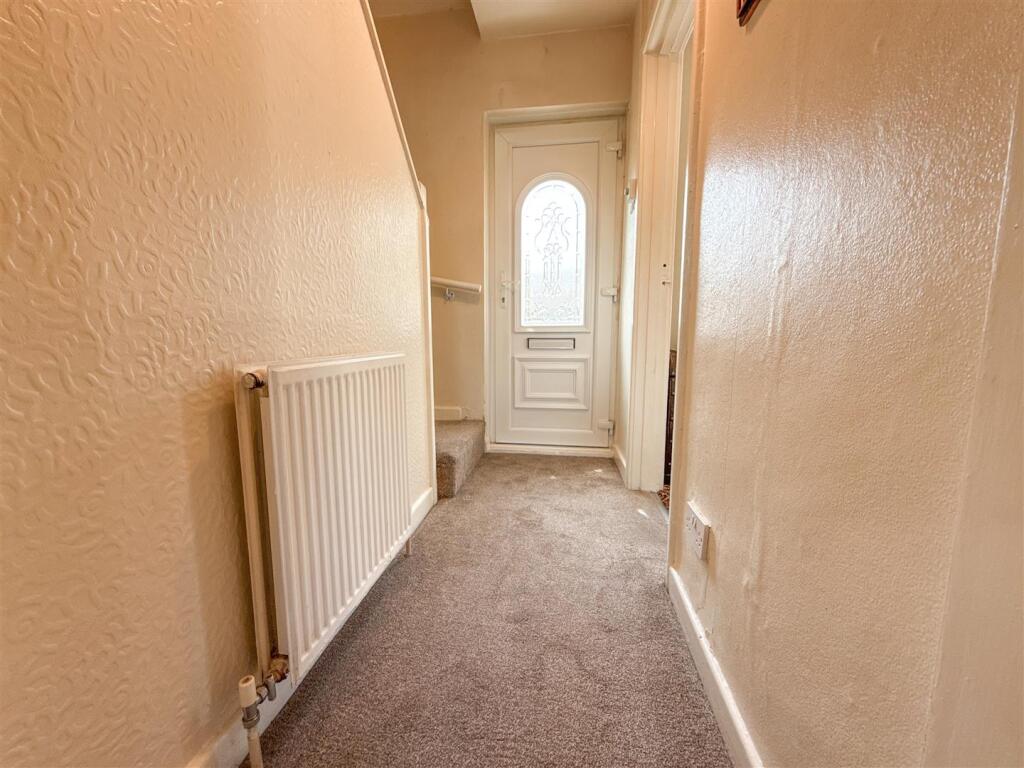 ENTRANCE HALLWAY