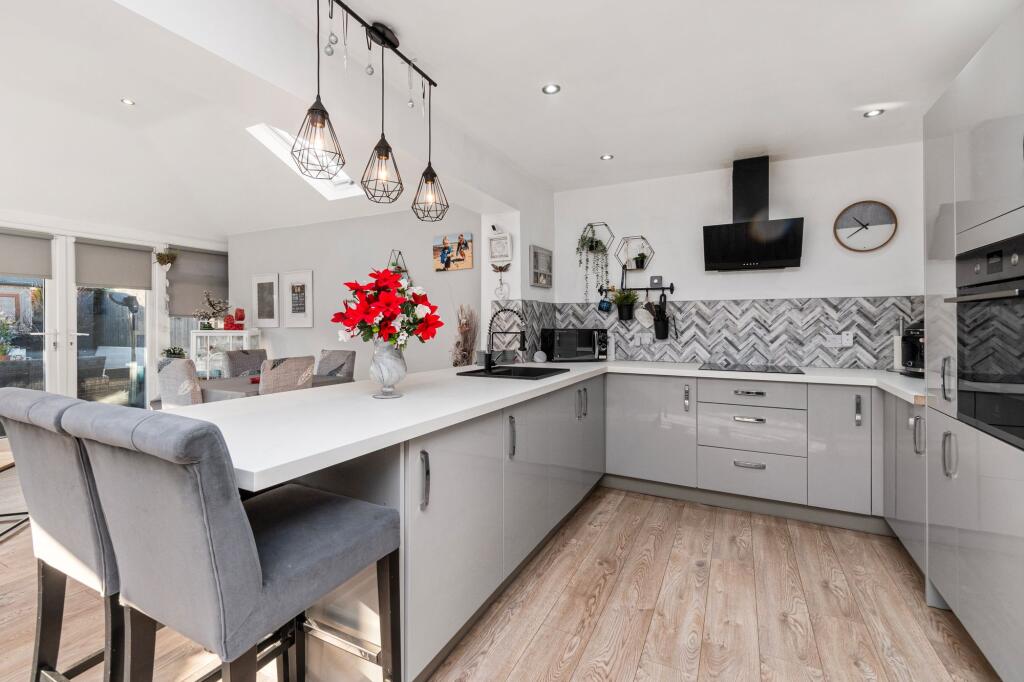 Reception Rooms &amp; Kitchen