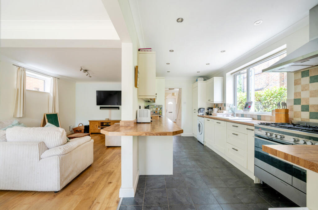 1330602-25-688373...