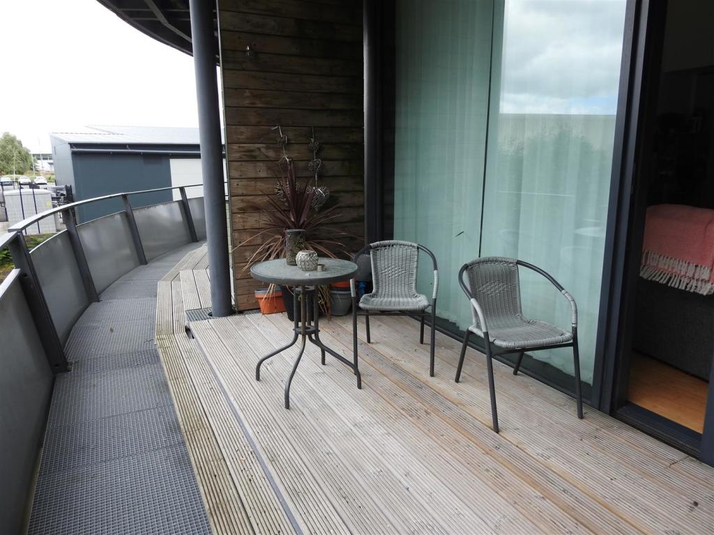 2352 Budenberg Balcony.JPG