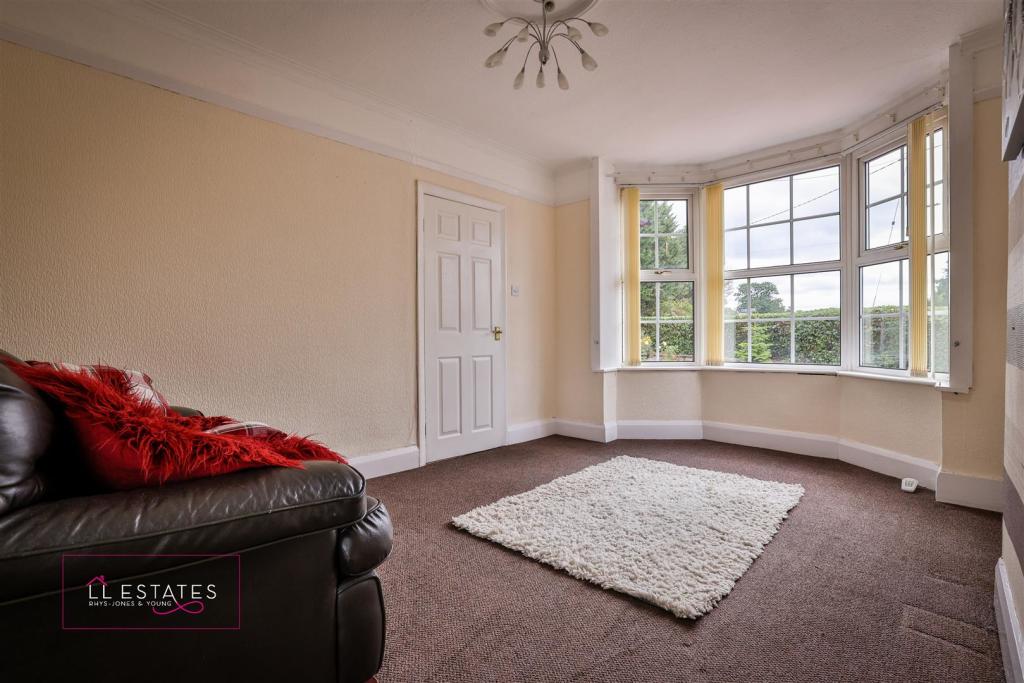 Bryn Awel House inside-5.jpg