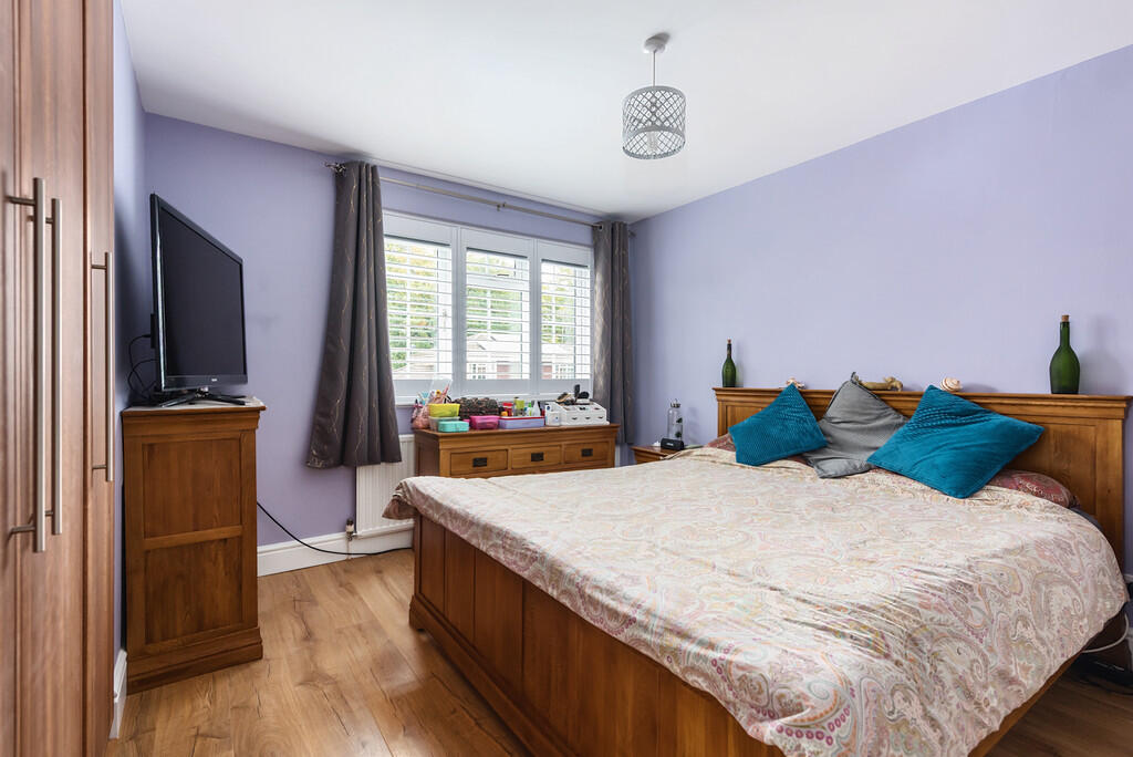 7 The Brambles (2...