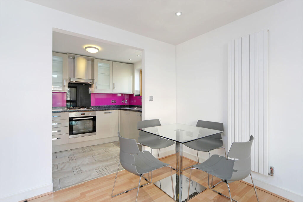 Open - Plan Kitch...