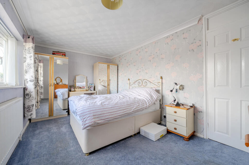 1340663-7-689dea9...