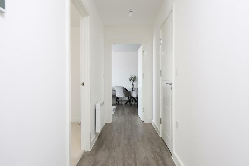 50 Flatts Close 10.JPG