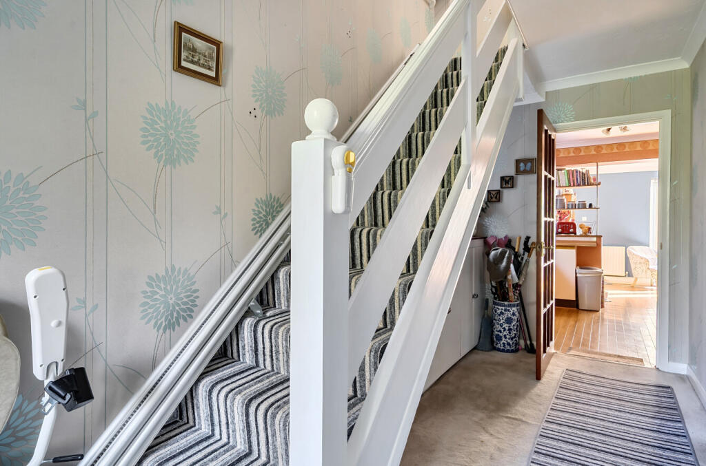 1371287-12-68f8cc...