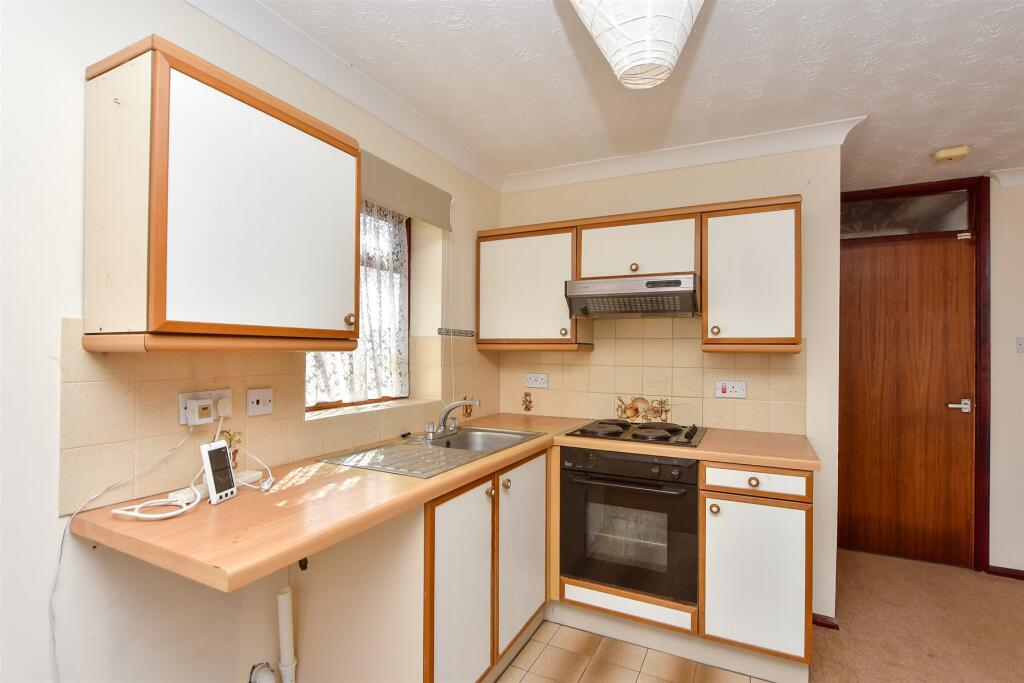 Kitchen/ Living Area