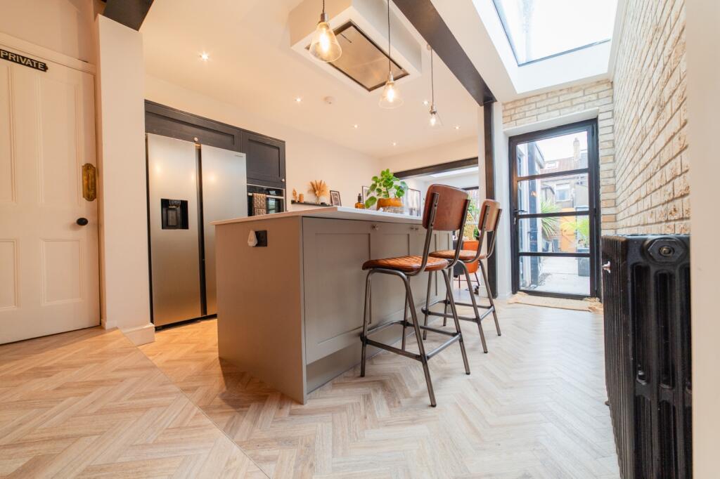 Award-winning Media team on EVERY Listing_12