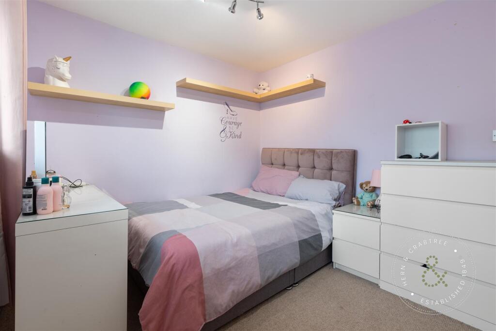 Allen Close, Hern and Crabtree (33).jpg