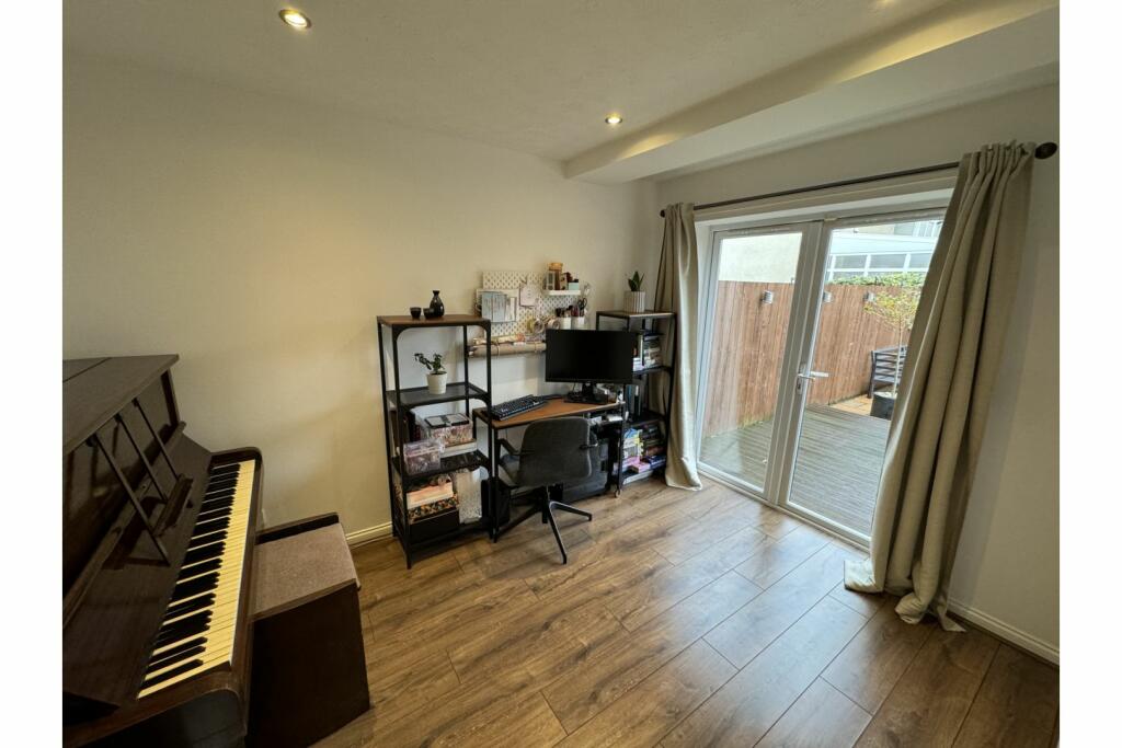 Bedroom Three/Study